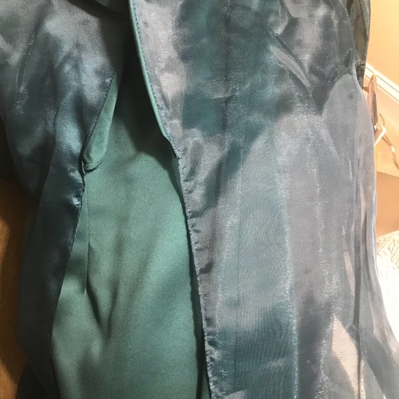 2 piece outfit: Dress with jacket - Picture 7 of 9